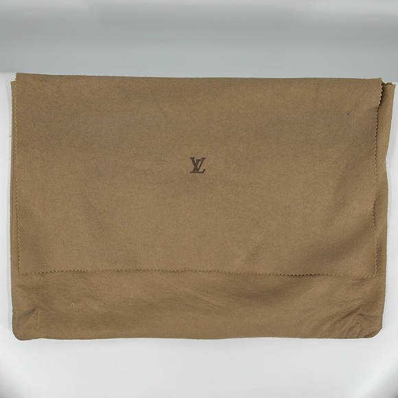 Authenticated LOUIS VUITTON Alma Epi PM w/ dust bag- Black - Picture 15 of 16